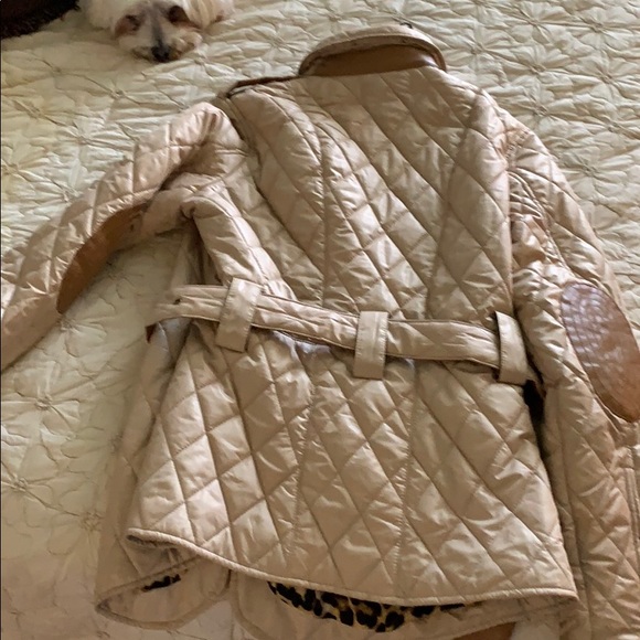 Gold/Tan Belted Puffer Coat - Size M - Picture 4 of 7